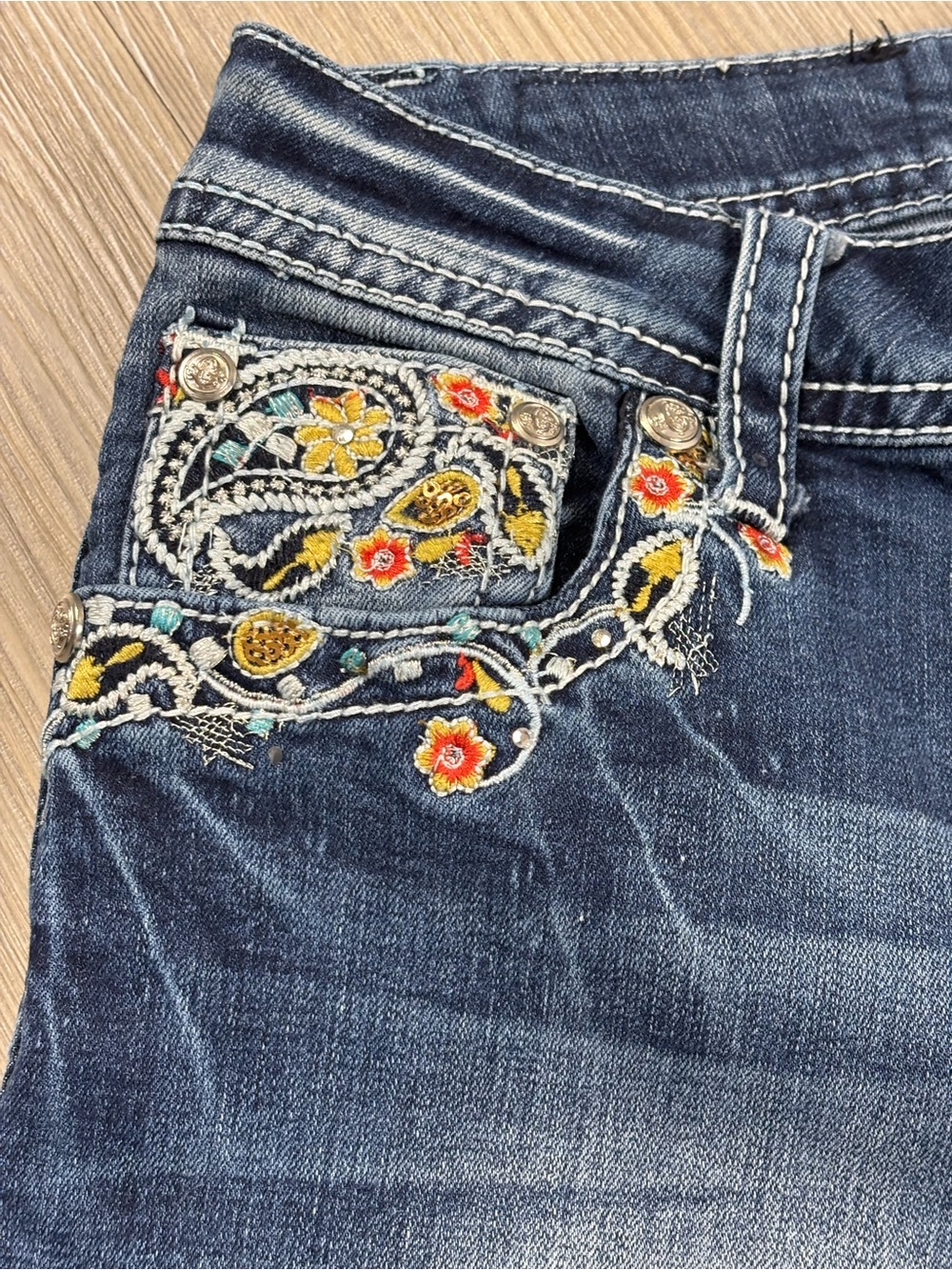 Grace In La Embroidered Flare Jeans - Dark Blue - Picture 7 of 15